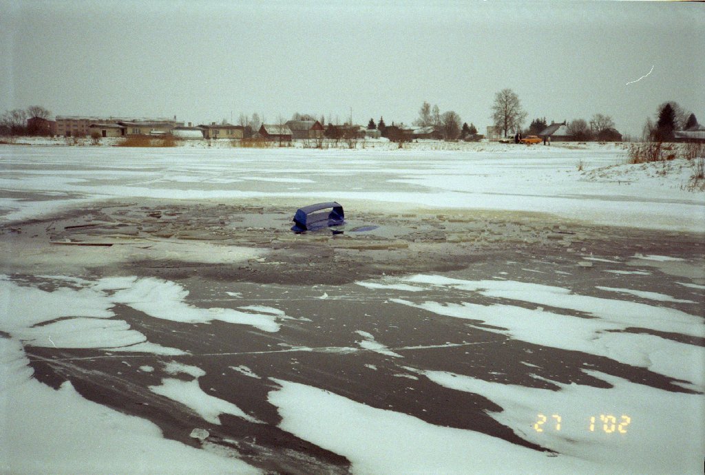 Subaru Imprezza Ice Skating 1