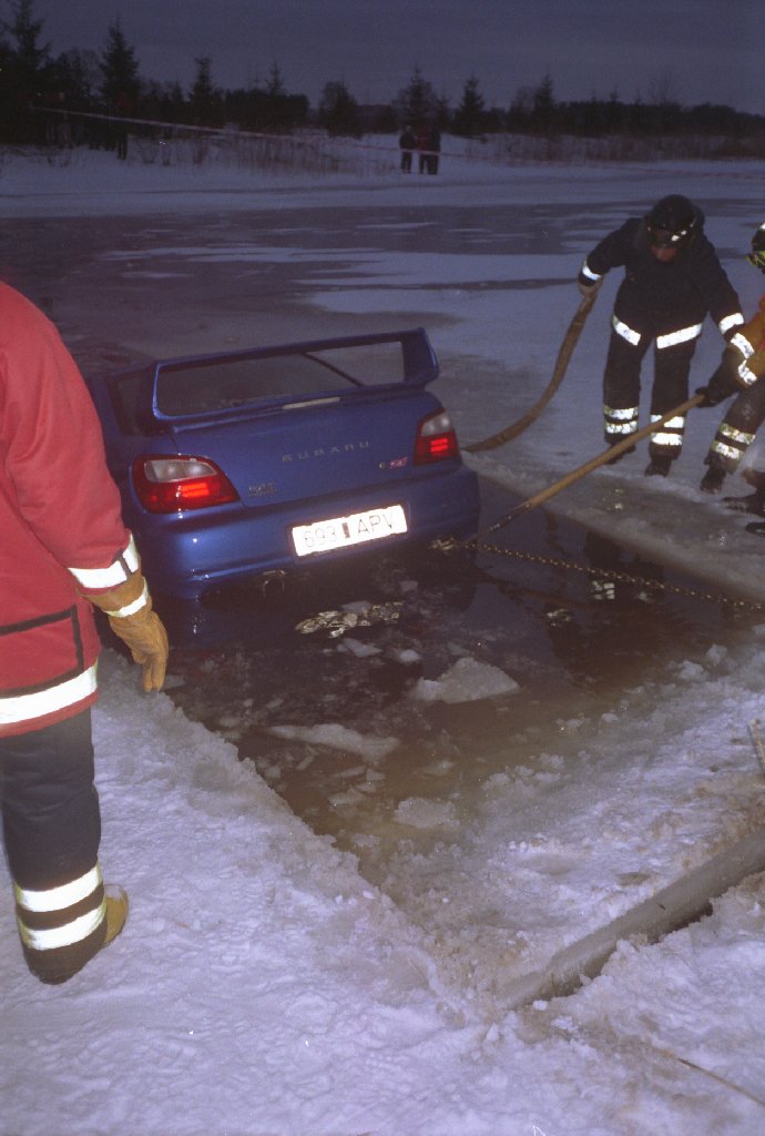 Subaru Imprezza Ice Skating 5